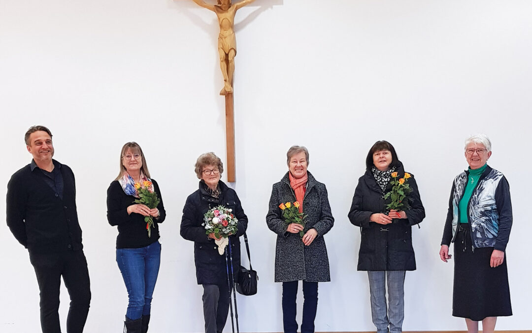 Adventsfeier mit den Gemeindehelferinnen und -helfern