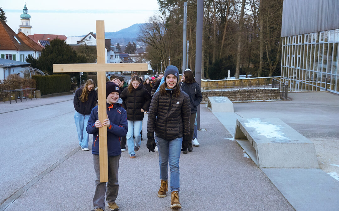 Gemeinsam auf dem ökumenischen Jugendkreuzweg