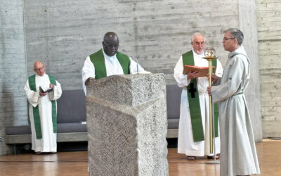 Ausländische Priester zu Gast