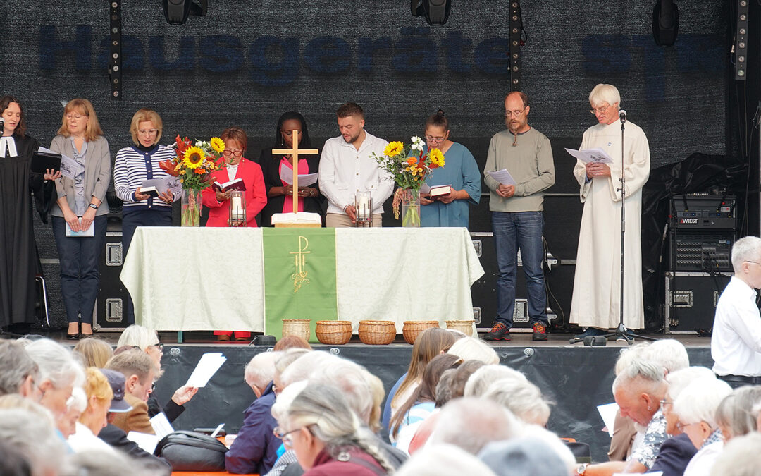 Reicher Gottesdienst zu den 50. Reichstädter Tagen auf dem Spritzenhausplatz